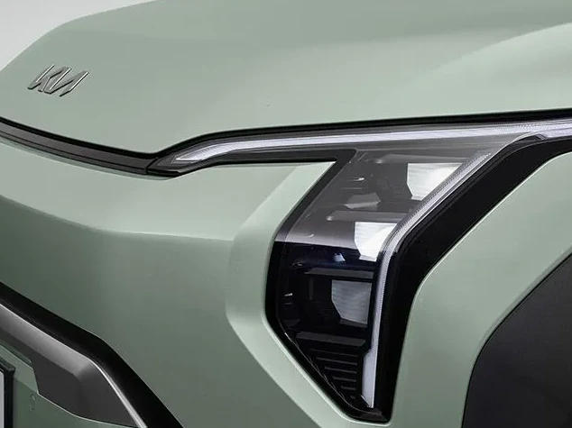 Small cube LED headlamps