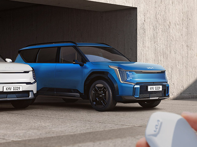 Remote Smart Parking Assist (RSPA )