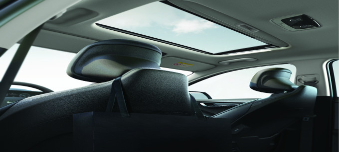 panoramic sunroof