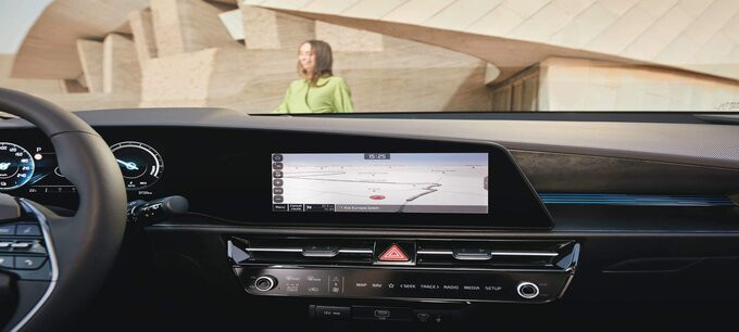 8" touchscreen multimedia entertainment system