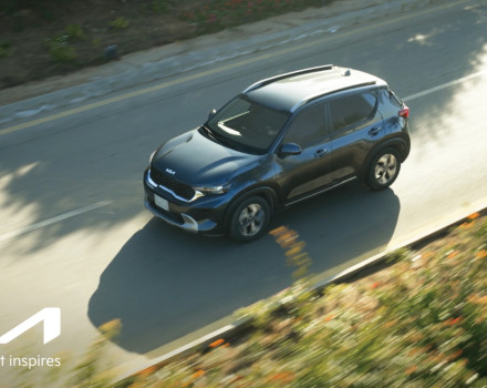 كيا الشرق الأوسط وإفريقيا تحتفل بـ 80 عامًا من التميز وولاء العملاء عبر مشاركة قصص واقعية