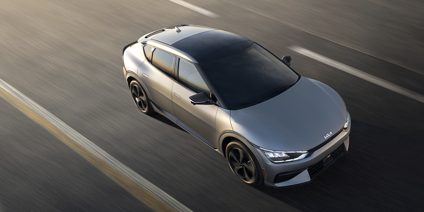 كيا تحقق رقما قياسياً لأكبر عدد من الجوائز التي حصلت عليها علامة تجارية في عامٍ واحد وذلك وفق "دراسة أداء السيارات وتصنيعها وتصميمها" ("أبيل" APEAL) التي أجراها معهد أبحاث السوق الأمريكي "جاي